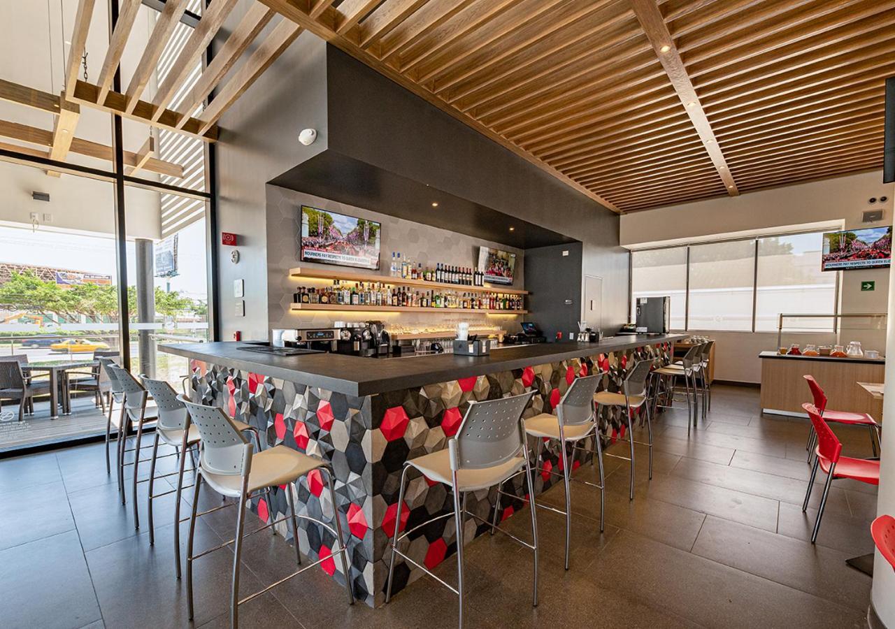 Ramada Encore By Wyndham Guadalajara Aeropuerto Las Pintas Dış mekan fotoğraf